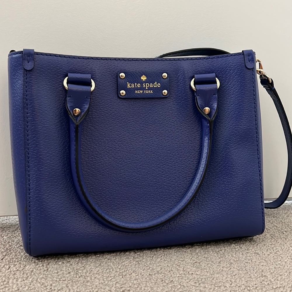 Blue Kate Spade handbag for sale. Barely used in great condition.